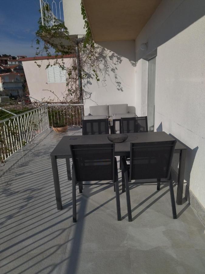 Sunce Apartment Primosten Exterior photo