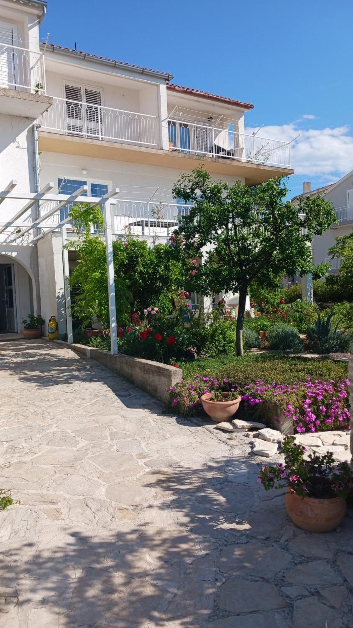 Sunce Apartment Primosten Exterior photo